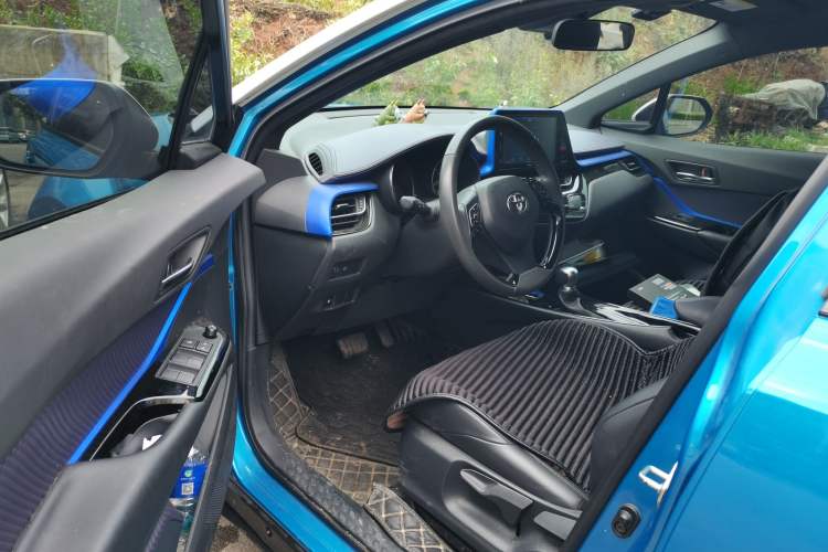 Used Toyota IZOA 2018 2.0L Yichi Version China VI Standard Driver Seat