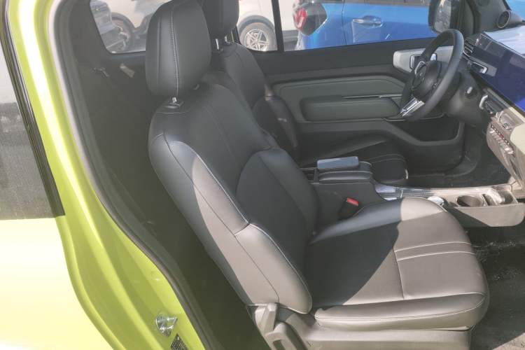 Used Baojun Spark 2023 Flagship Edition Right Front Seat
