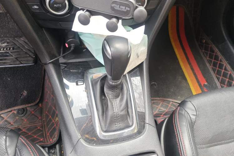 Used Mazda Atenza 2015 2.0L Blue Sky Luxury Edition Gear Lever