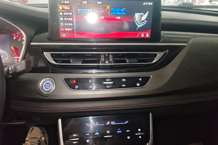 Used CHANGAN CS75 2021 Honor Million Edition 280T DCT Prestige Model
