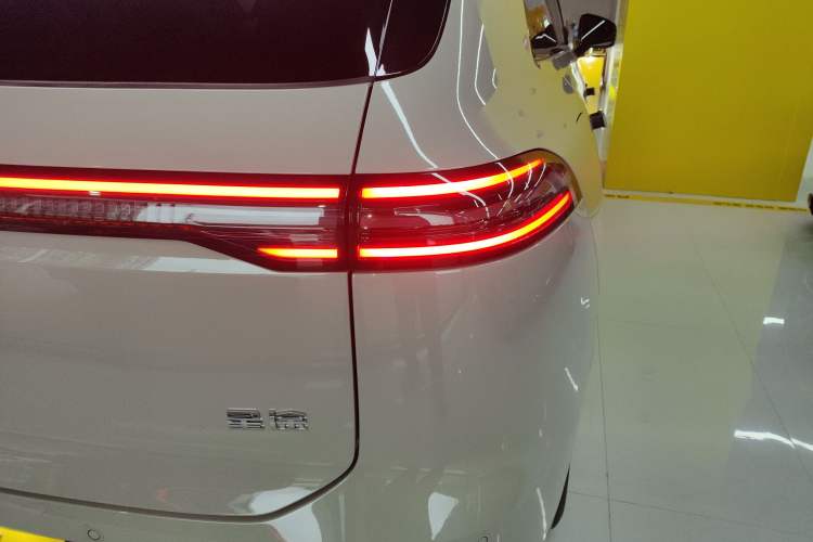 Used EXEED Star Era ET 2025 Range-Extended 240 Pro All-Wheel Drive High-Speed Driver Assistance
