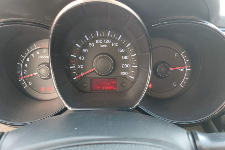 Used Kia K2 2015 Sedan 1.4L MT GLS