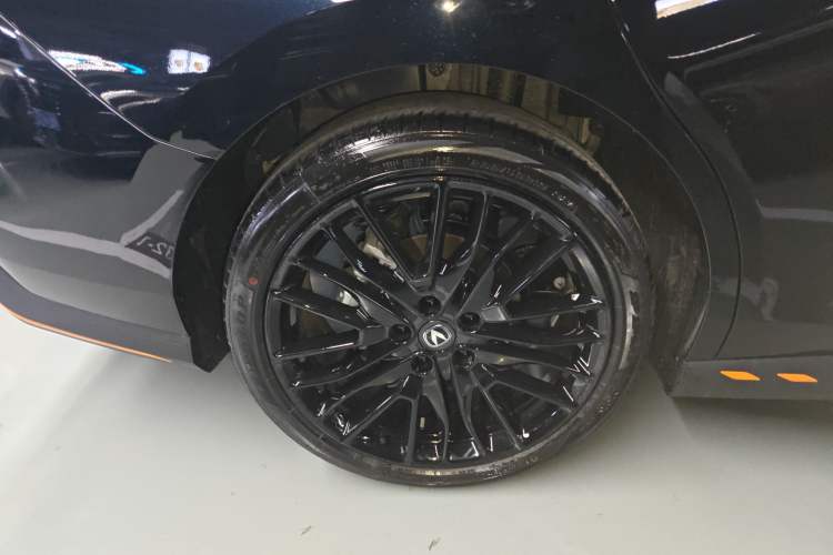 Used CHANGAN UNI-V 2025 Model Third-Generation 1.5T 500Bar Prestige Sports Edition
