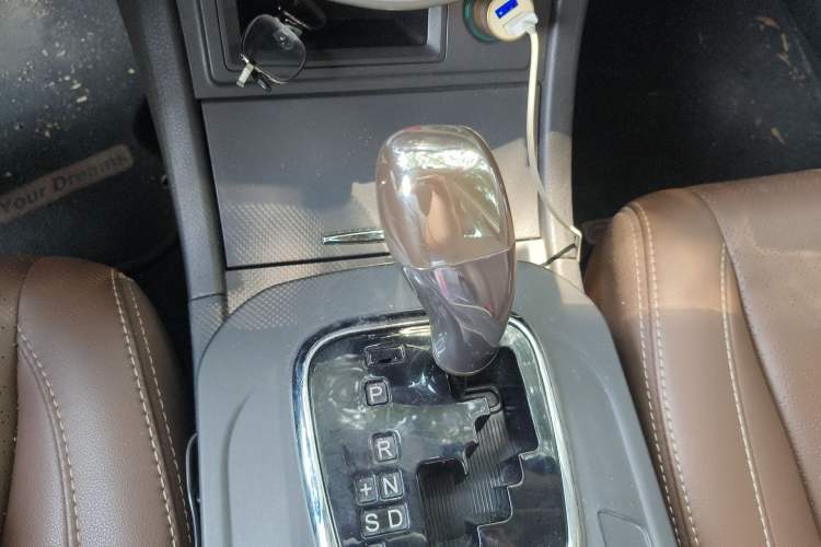 Used BYD S7 2015 2.0T Automatic Prestige Model
