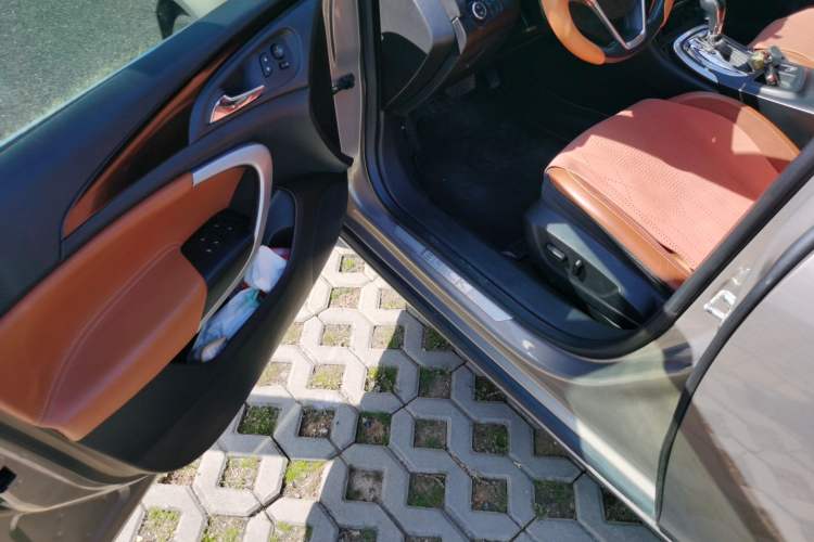 Used Buick Regal 2015 1.6T Elite Tech Model Driver Seat