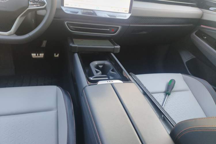 Used Volkswagen ID.7 VIZZION 2024 AIR model
