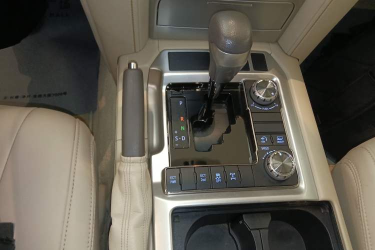 Used Toyota Land Cruiser  Gear Lever