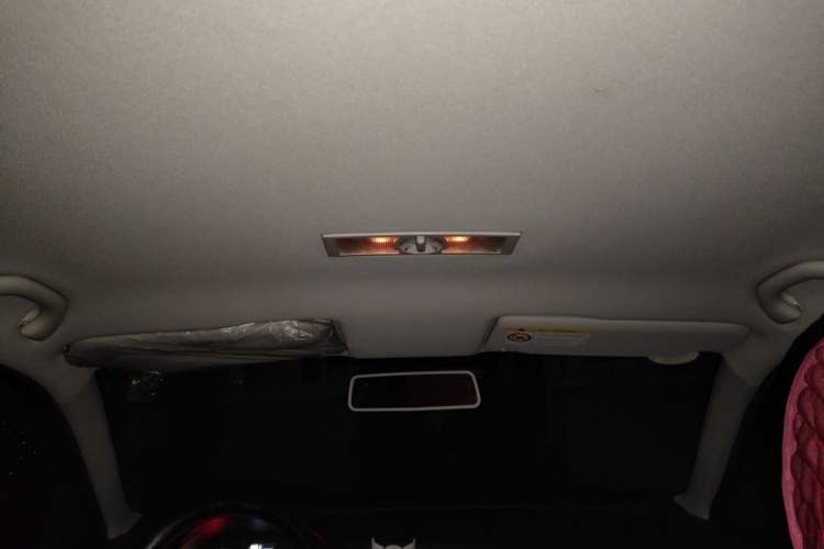 Used Volkswagen Lavida 2015 1.6L Manual Fashion Edition