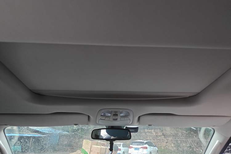 Used SAIC MAXUS G20 2021 Facelifted PLUS 2.0T Gasoline Automatic Luxury Edition
