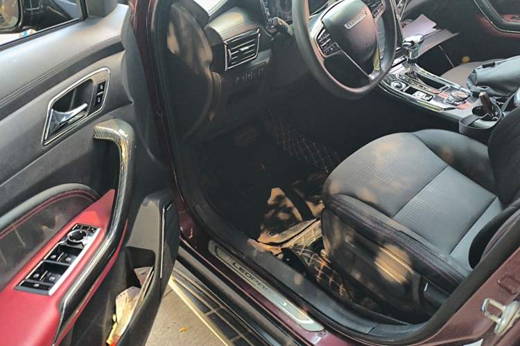 Used Leopaard CS9 2017 1.5L CVT Comfort Model Driver Seat