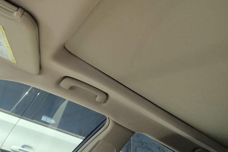 Used Chrysler 300C 2013 3.6L Prestige Edition
