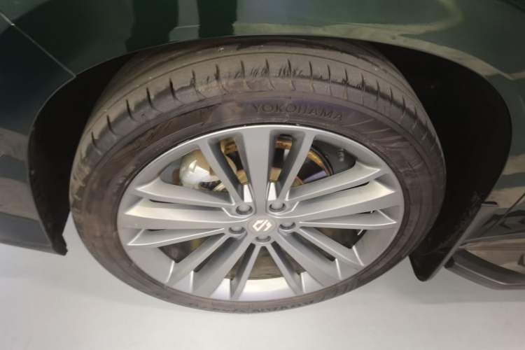 Used Leapmotor C16 2024 All-Electric 520 LiDAR Edition Left Front Wheel Hub