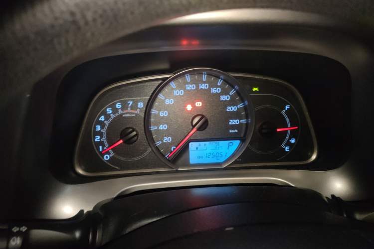 Used Toyota RAV4 2016 2.0L CVT Two-Wheel Drive Fashion Edition China V Standard
