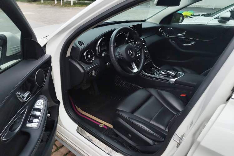 Used Mercedes-Benz C-Class 2015 C 180 L Sport Edition
