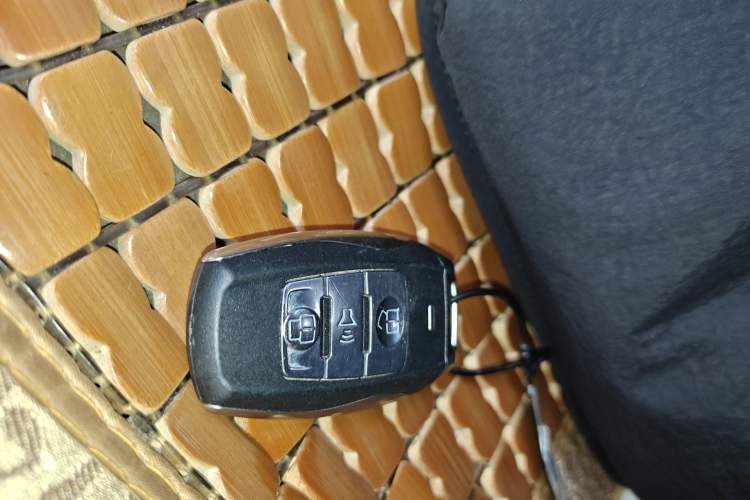 Used Haval H6 Coupe 2016 Blue Label 1.5T Automatic Two-Wheel Drive Urban Model Vehicle Key