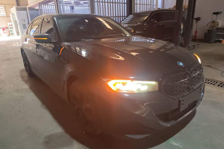 Used BMW i3 2022 eDrive 35 L
