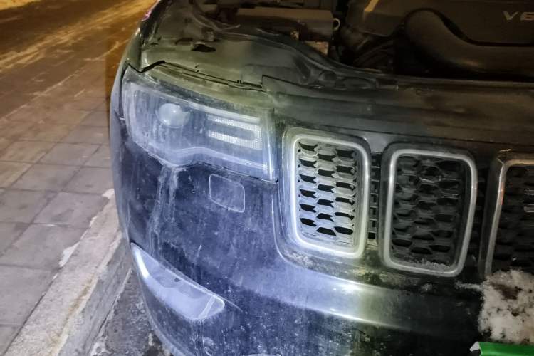 Used Jeep Grand Cherokee 2016 3.0L Comfort Navigation Edition Right Front Headlight