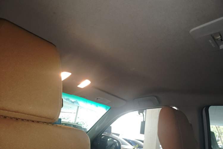 Used Toyota Fortuner 2016 2.7L Middle East Version Headliner