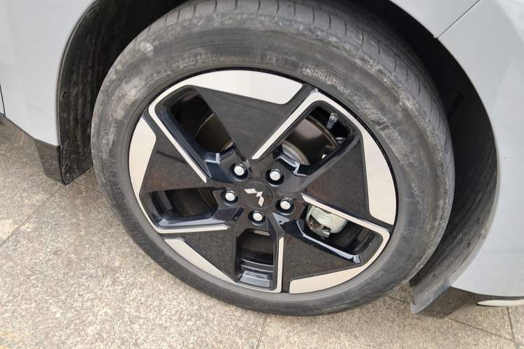 Used Wuling Xingguang 2024 Co-Creation Edition 510 Advanced Model