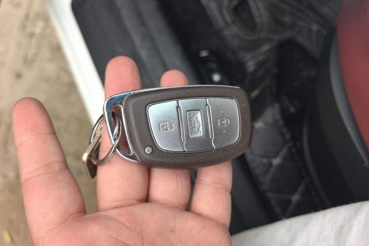 Used Hyundai Mistra 2019 1.8L Automatic Smart GLS Commemorative Model China VI Standard Vehicle Key