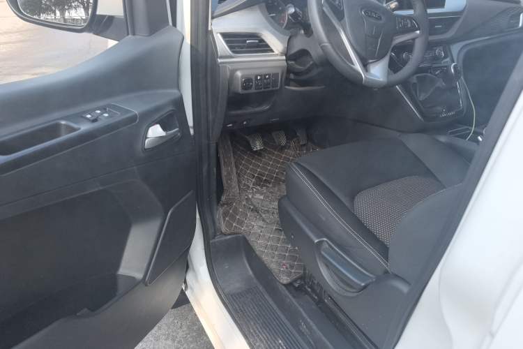 Used JAC Refine M3 2023 1.8L 7/8-Seater Smart Connectivity Version Driver Seat