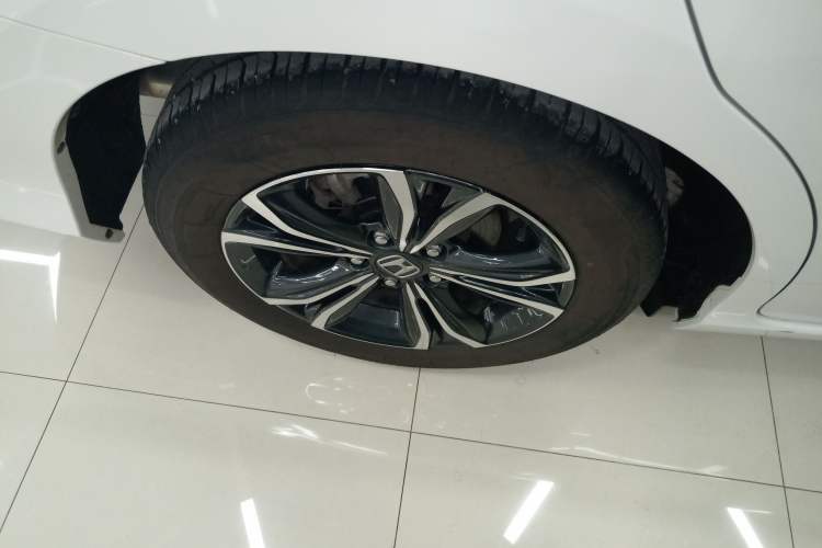 Used Honda Envix 2022 180TURBO CVT Comfort Version