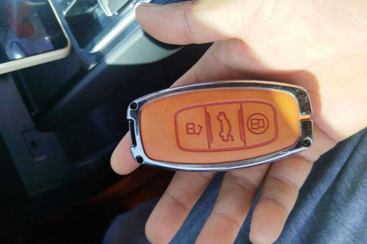 Used Hongqi E-QM5 2024 610 km PLUS Vehicle Key