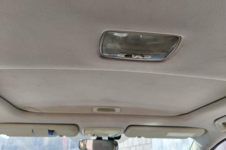 Used Honda CR-V 2012 2.4L four-wheel drive luxury version Headliner