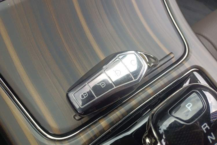 Used BYD Han 2024 DM-i Glory Edition 121KM Prestige Model
