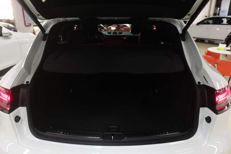 Used Porsche Macan 2024 Macan 2.0T
