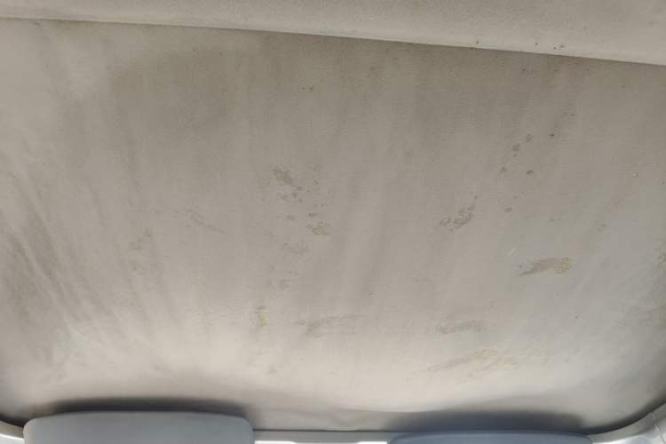 Used Wuling Zhiguang 2010 1.0L New Version Practical Short-Body L2Y