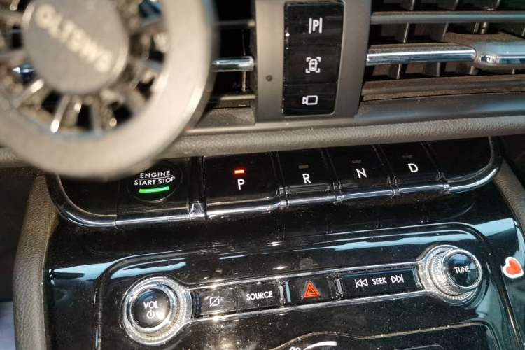 Used Lincoln Corsair 2021 2.0T Two-Wheel Drive Deluxe Edition Gear Lever