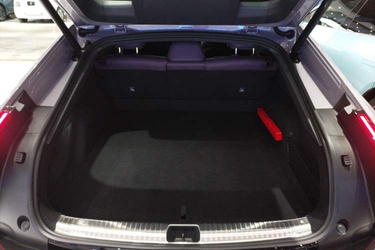 Used XPeng P7 2025 Model—702 Long Range Ultra