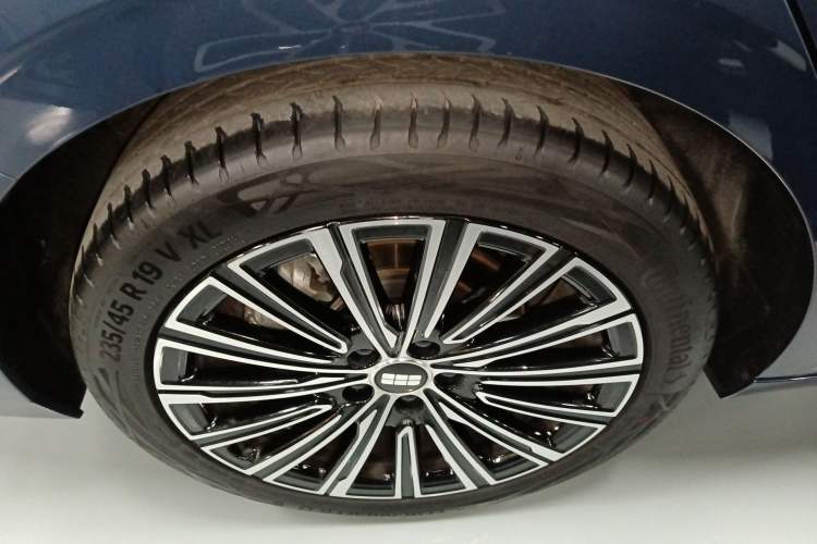 Used Geely Galaxy A7 2025 Model EM-i 150km Starship Edition