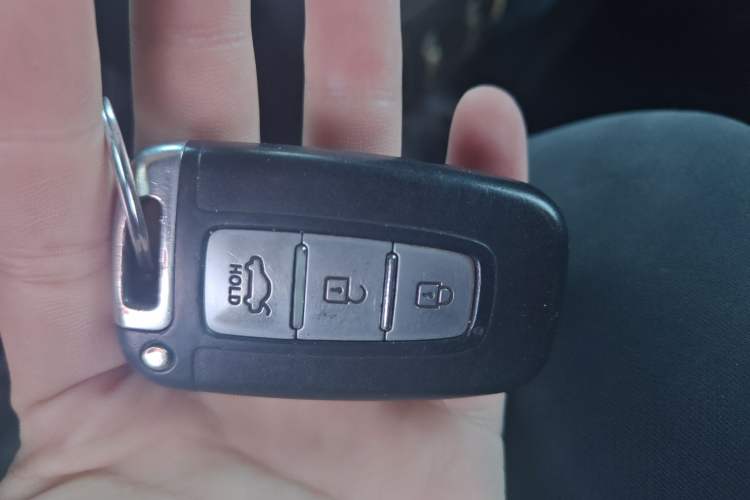 Used Hyundai Sonata 2013 2.4L Automatic Leading Edition China V Standard