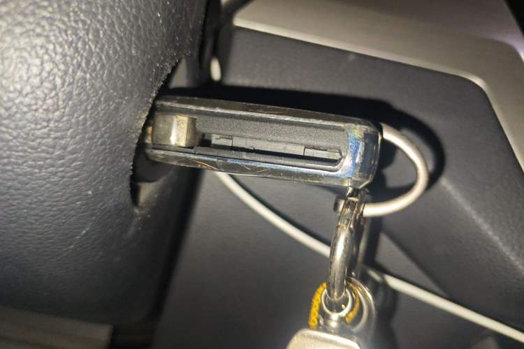 Used Volkswagen Touran 2018 Volkswagen Touran L 280TSI DSG Comfort Edition 7 Seats China V Emission Standard Vehicle Key