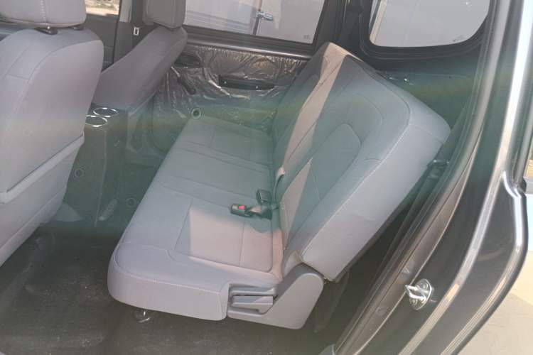 Used Wuling Hongguang New Energy 2025 Extended-Range Hybrid 50 km Utility Version
