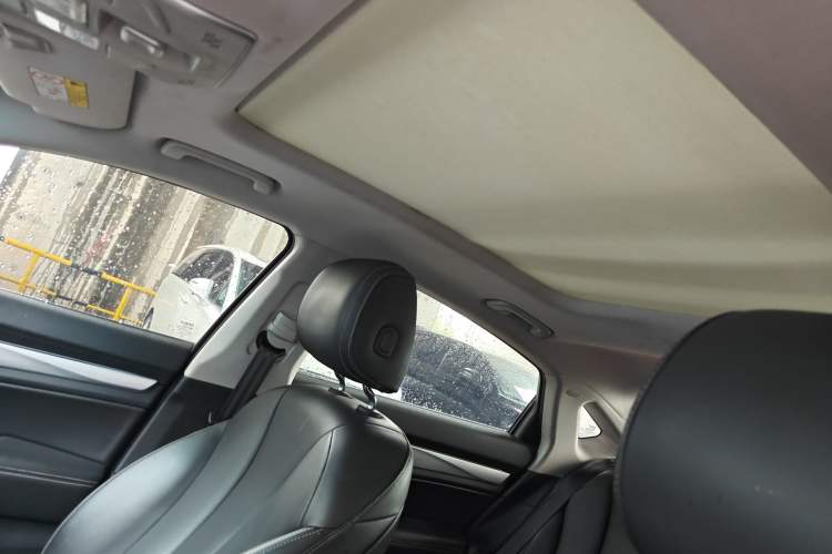 Used Geely Auto Emgrand GT 2020 Revised 1.8T Navigation Edition