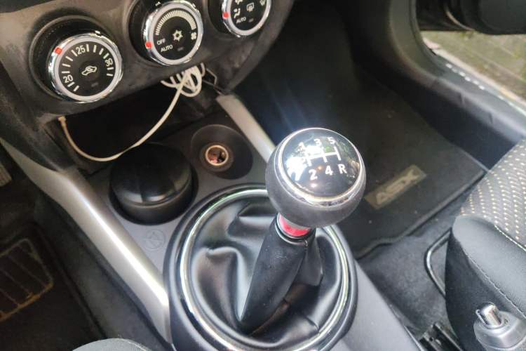 Used Mitsubishi ASX 2013 2.0L Manual Two-Wheel Drive Comfort Edition Gear Lever