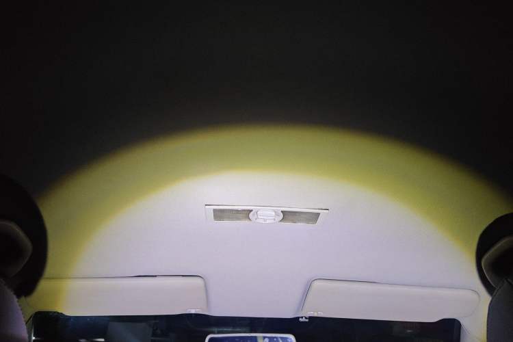 Used Volkswagen Lavida 2013 Revised Classic 1.6L Manual Fashion Edition
