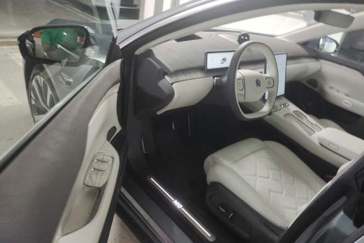 Used Nio ET7 2024 75 kWh Executive Edition Driver Seat