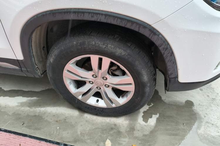 Used CHANGAN CS75 2017 Shangku Edition 1.5T Manual ZhiXiang Model Right Front Wheel Hub