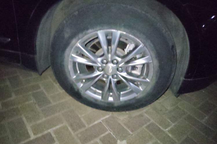 Used Cadillac XT5 2021 28T Luxury Model