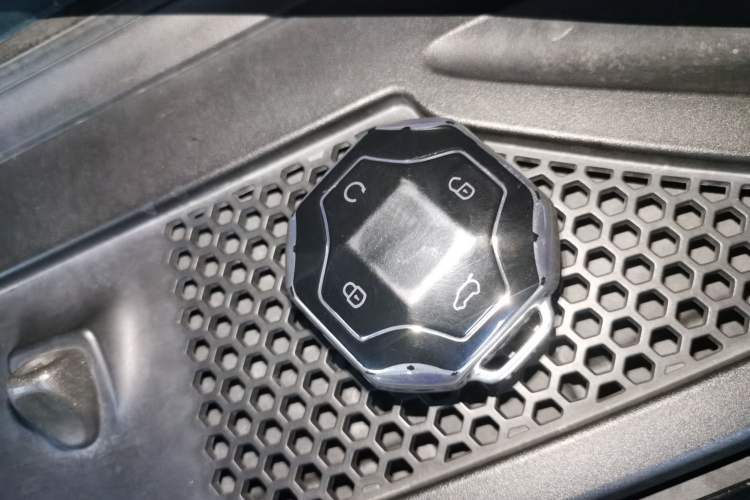 Used JETOUR Traveler 2023 2.0T All-Wheel Drive CrossPRO+