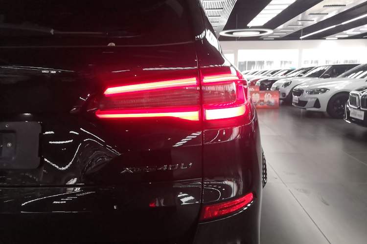 Used BMW X5 2022 Restyled xDrive 40Li M Sport Package
