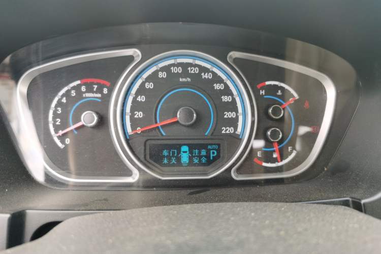 Used Haima S7 2013 2.0L Automatic ZhiShang Version
