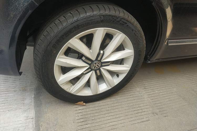 Used Volkswagen Multivan 2018 2.0 TSI Two-Wheel-Drive Luxury Edition 7 Seats