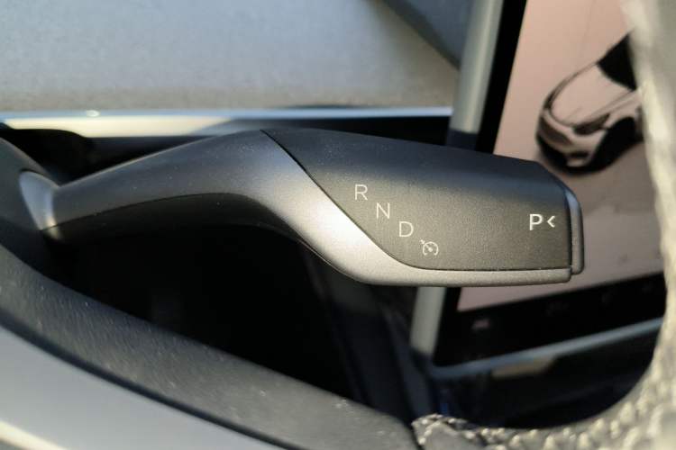 Used Tesla Model Y 2024 Long-Range All-Wheel-Drive Version
