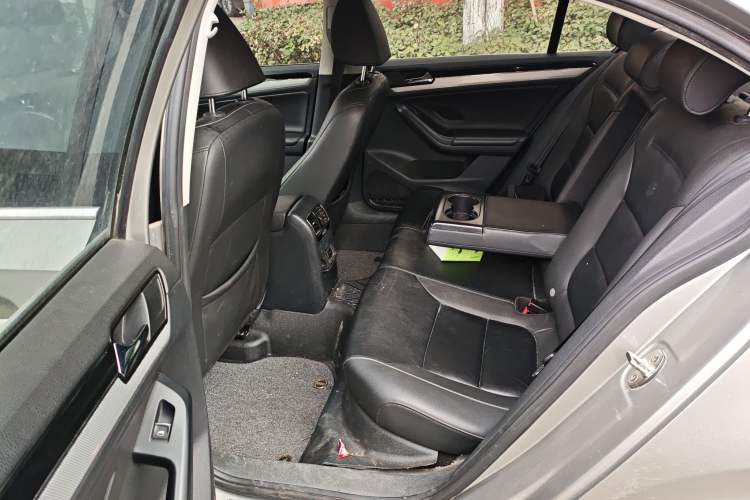 Used Volkswagen Sagitar 2015 1.6L Automatic Comfort Model