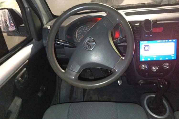 Used BAIC Weiwang 307 2014 1.2L Standard A12 Steering Wheel